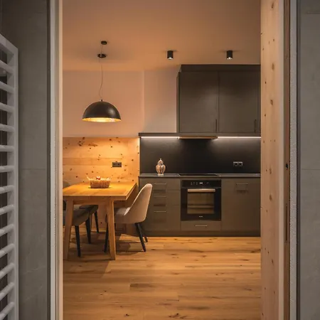Aparthotel A-lunis Brunico