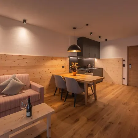 Aparthotel A-lunis Brunico