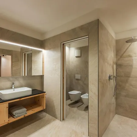 A-lunis Aparthotel